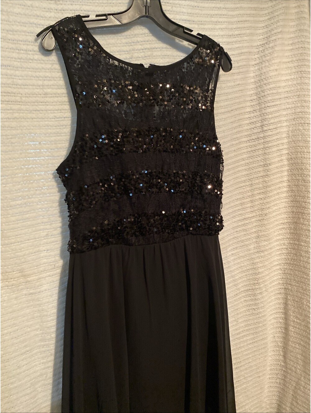 Seventeen Women’s Fit & Flare Cocktail/Party/Formal Dress Size Medium Sequin Top